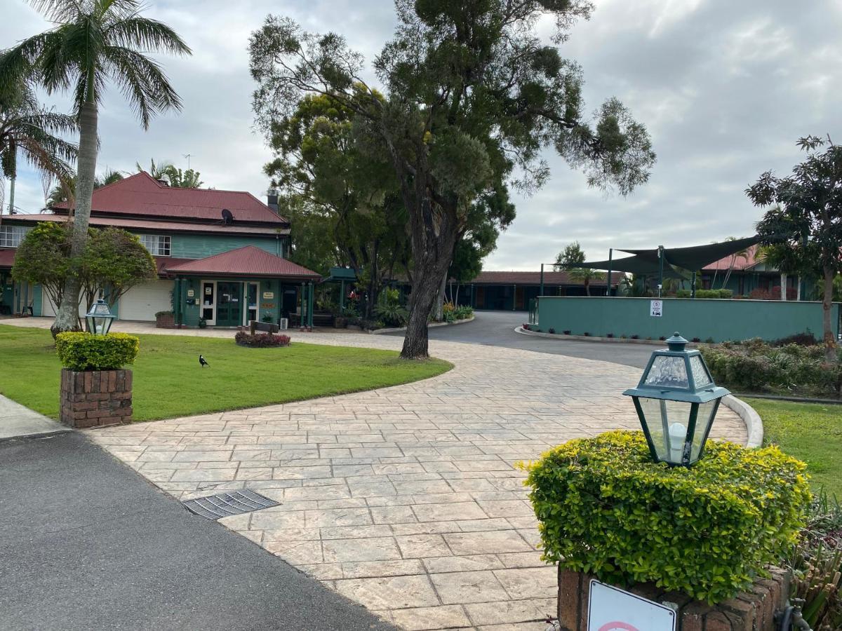 McNevins Logan Park Motel Loganholme Bagian luar foto