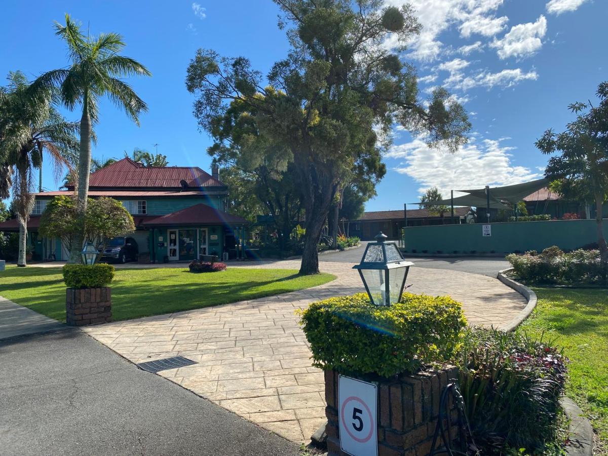 McNevins Logan Park Motel Loganholme Bagian luar foto