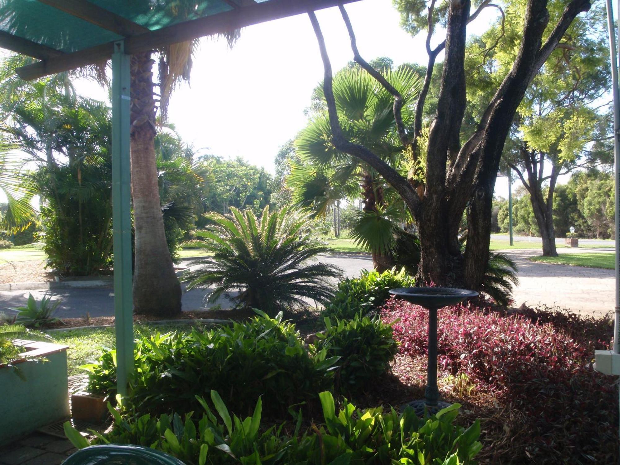 McNevins Logan Park Motel Loganholme Bagian luar foto