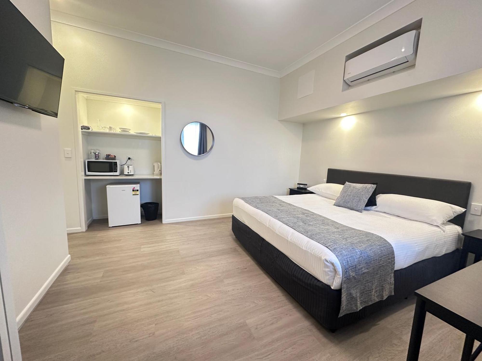 McNevins Logan Park Motel Loganholme Bagian luar foto